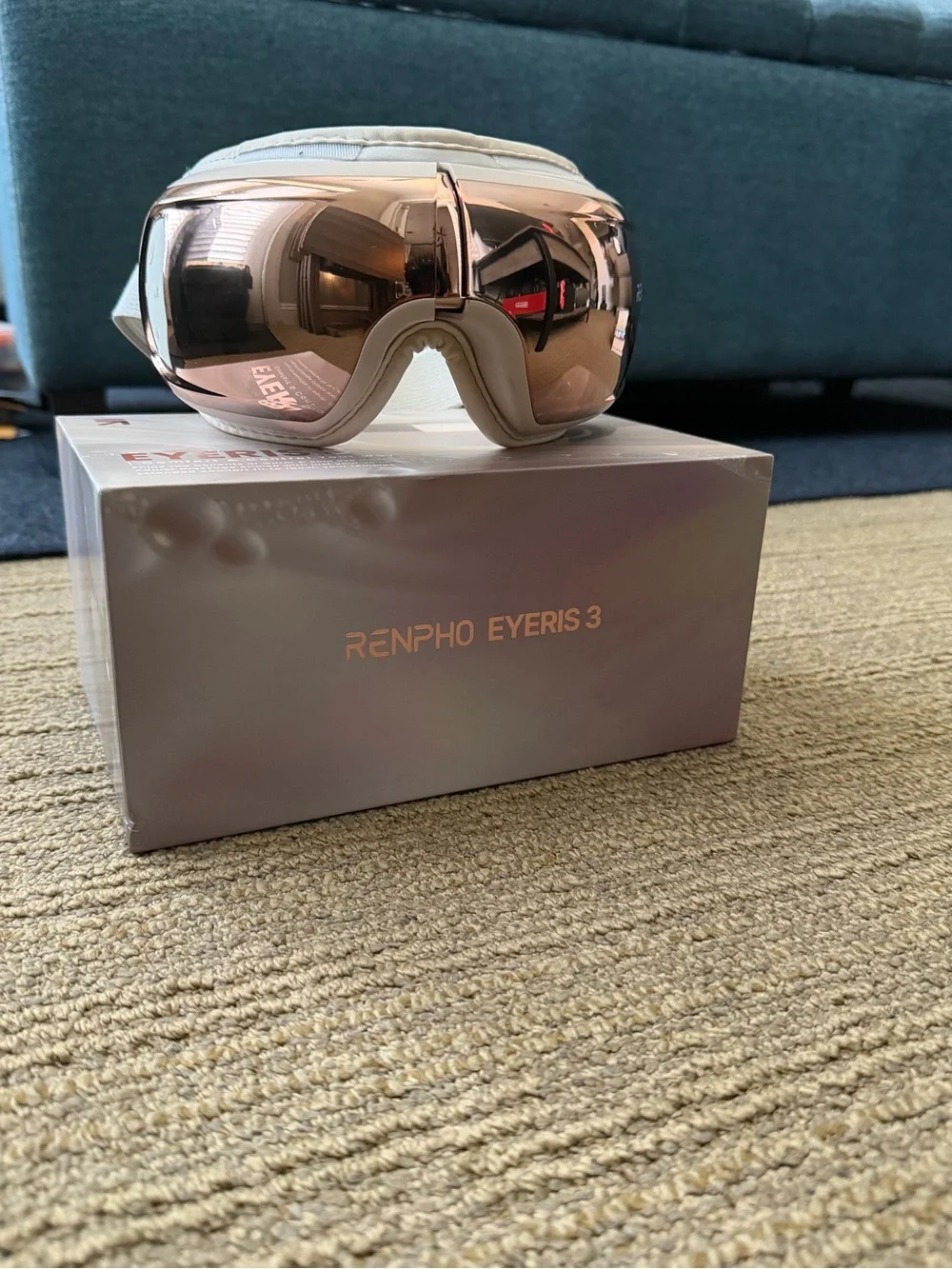 Eye Massager - Pink EyeRis 3